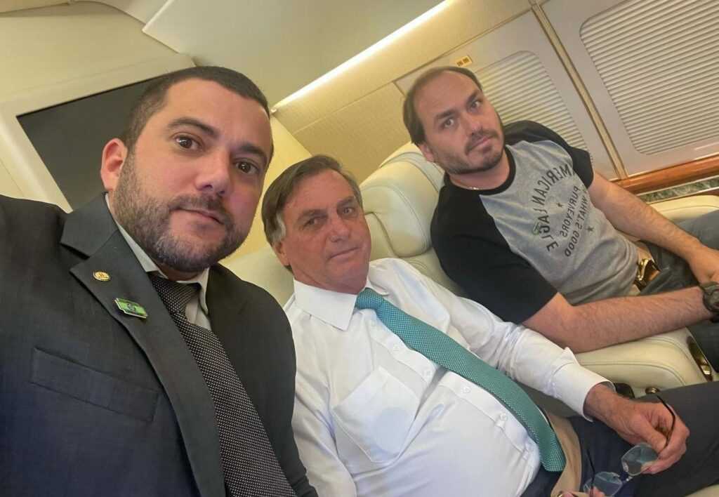 bolsonaro-participa-de-ato-em-apoio-a-carlos-jordy-em-niteroi-(rj)