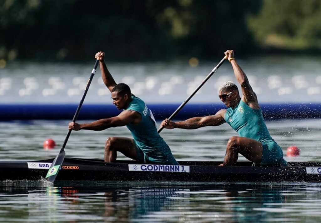 Isaquias Queiroz e Jacky vão disputar quartas do C2 500m de canoagem isaquias-queiroz-e-jacky-vao-disputar-quartas-do-c2-500m-de-canoagem