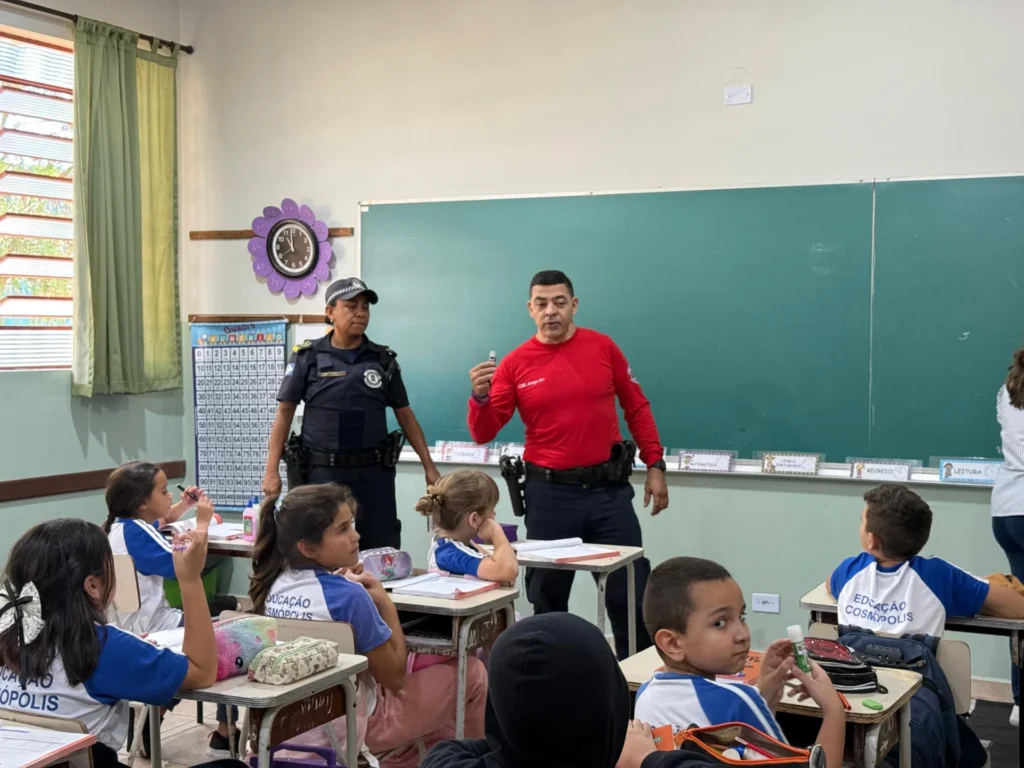 alunos-de-cosmopolis-participam-de-acao-educativa-do-maio-amarelo