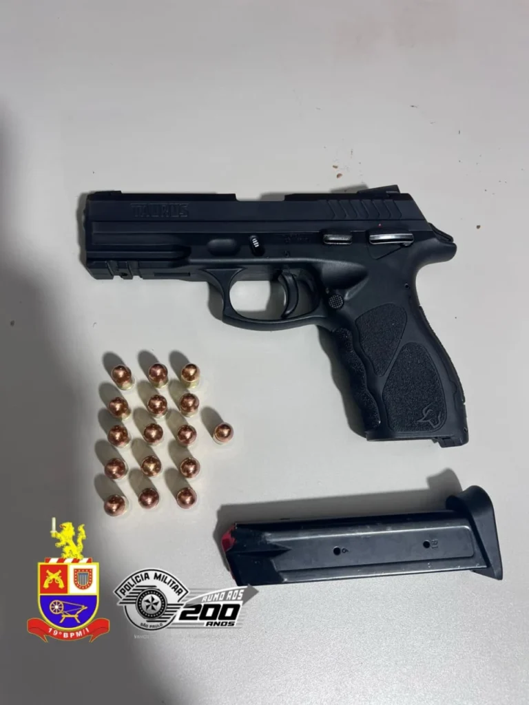 Homem é detido em flagrante por porte ilegal de arma de fogo em Cosmópolis homem-e-preso-em-flagrante-por-porte-ilegal-de-arma-de-fogo-em-cosmopolis