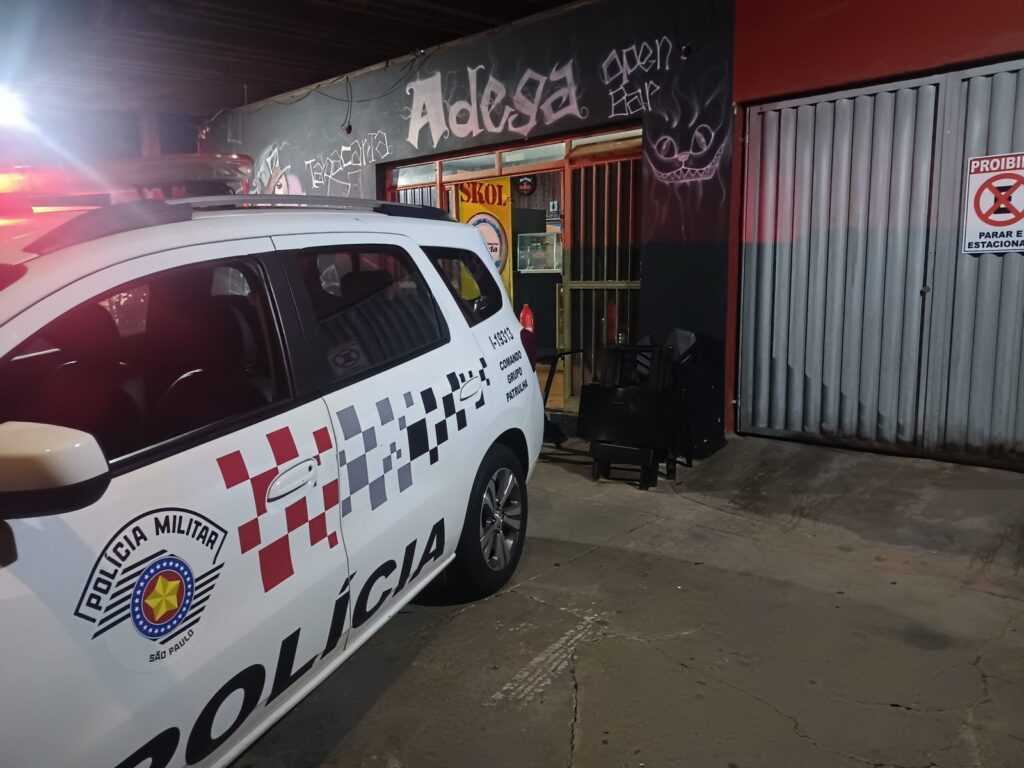 pm-flagra-trafico-de-drogas-na-adega-open-bar-em-cosmopolis-durante-operacao-fecha-bar