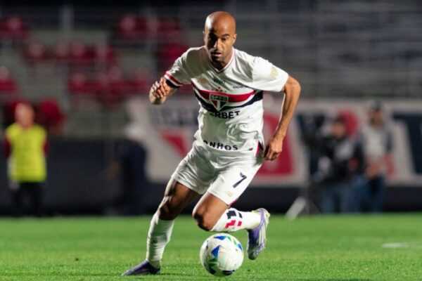 lucas-moura-soma-mais-dias-no-dm-do-sao-paulo-que-ao-longo-da-carreira
