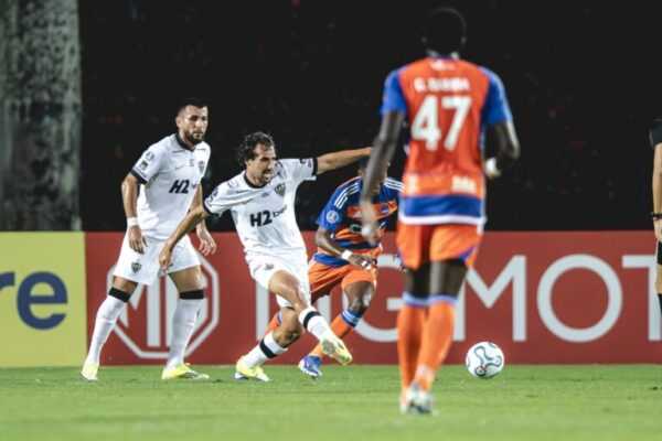 sul-americana:-atletico-mg-e-bragantino-jogam-em-busca-da-1a-vitoria