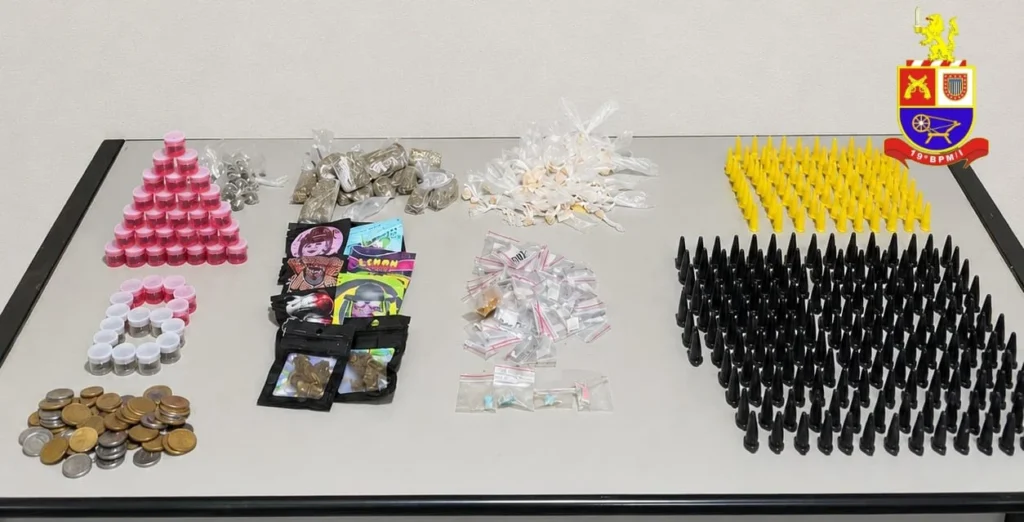 PM apreende grande quantidade de drogas durante ação em Cosmópolis pm-apreende-grande-quantidade-de-drogas-durante-acao-em-cosmopolis