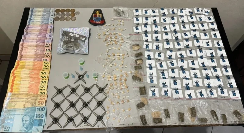 Adolescente é confiscado com 280 porções de drogas em Cosmópolis adolescente-e-apreendido-com-280-porcoes-de-drogas-em-cosmopolis